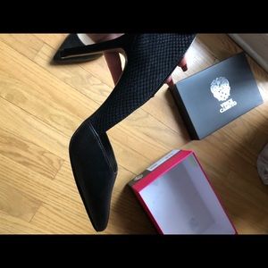 Vince Camuto black heels